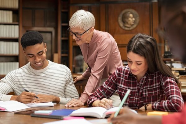 The Role of Research in Developing Your Final Thesis