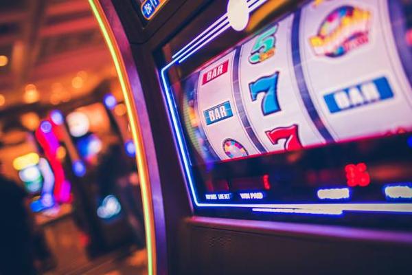 Discovering Convenient Mobile Features through an online casino Singapore Site for Gamers